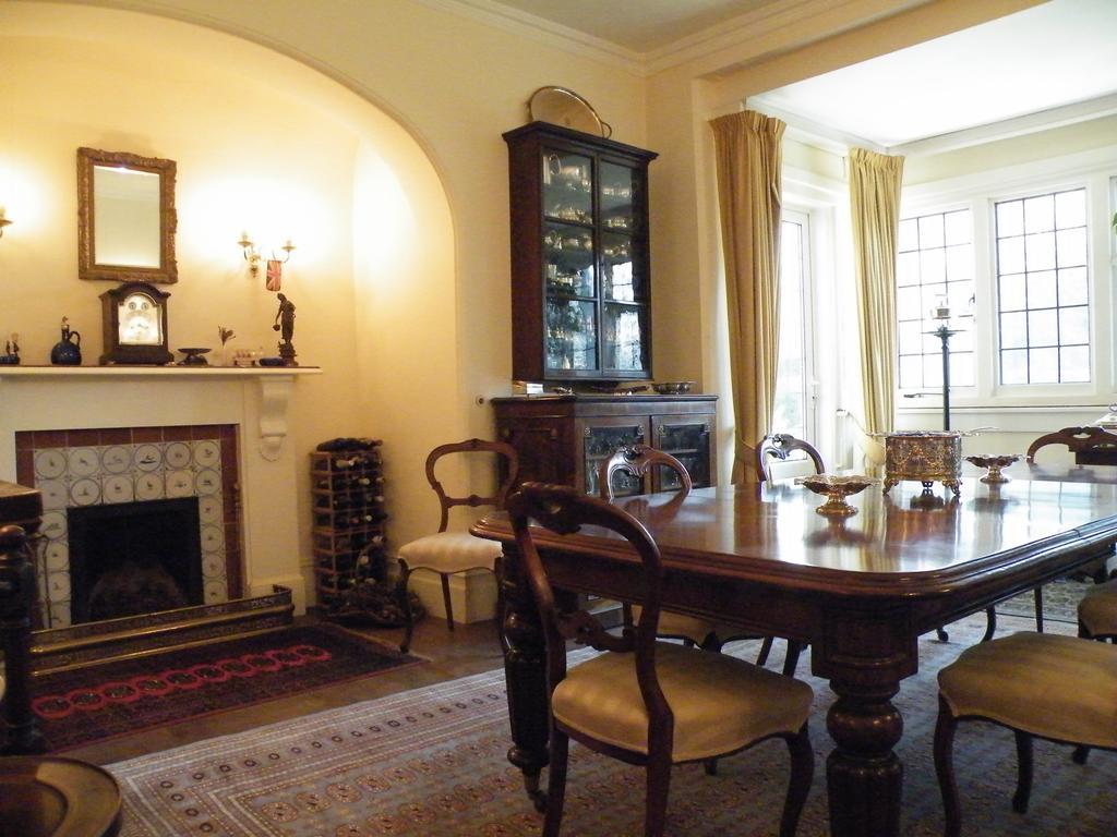 Broadlands Gate Bed and Breakfast Brockenhurst Exteriör bild