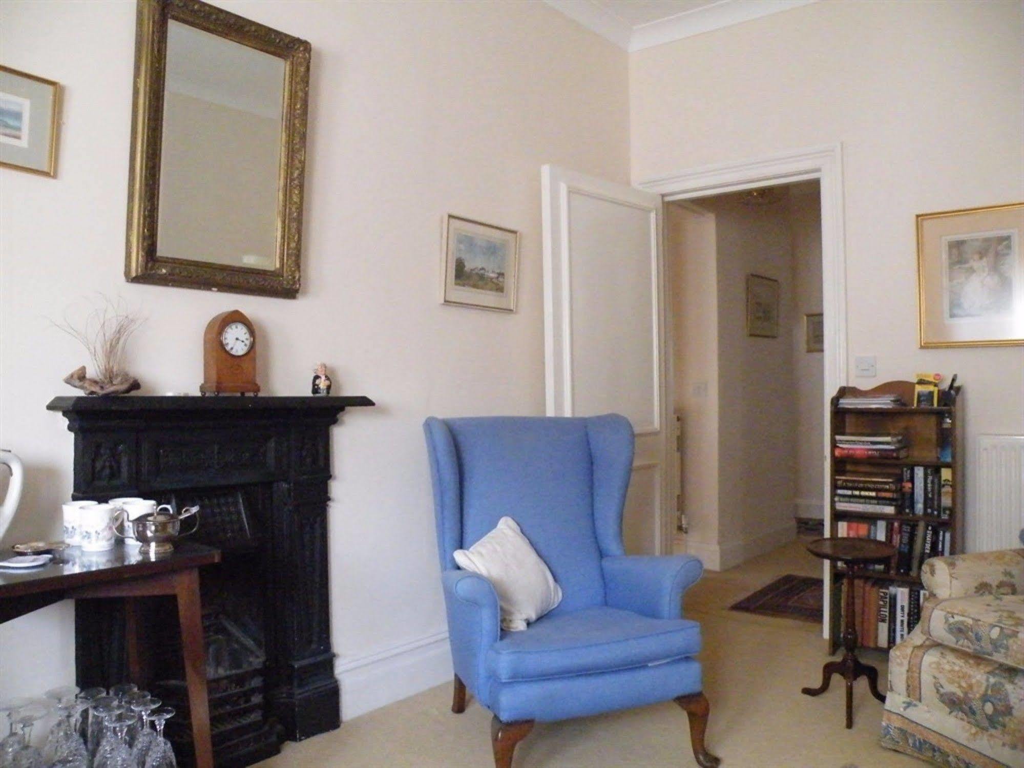 Broadlands Gate Bed and Breakfast Brockenhurst Exteriör bild